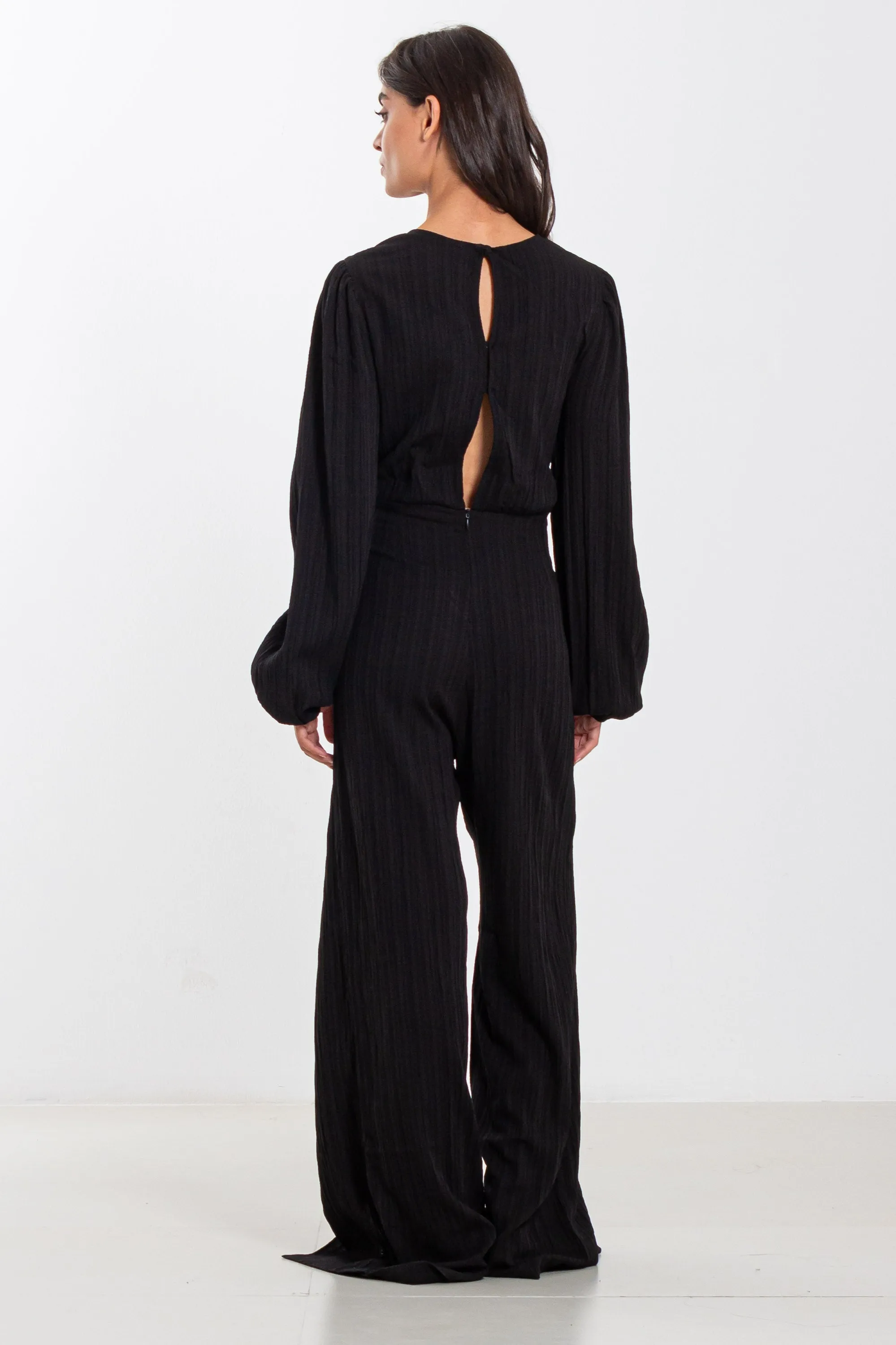 FLOWY TEXTURED JUMPSUIT