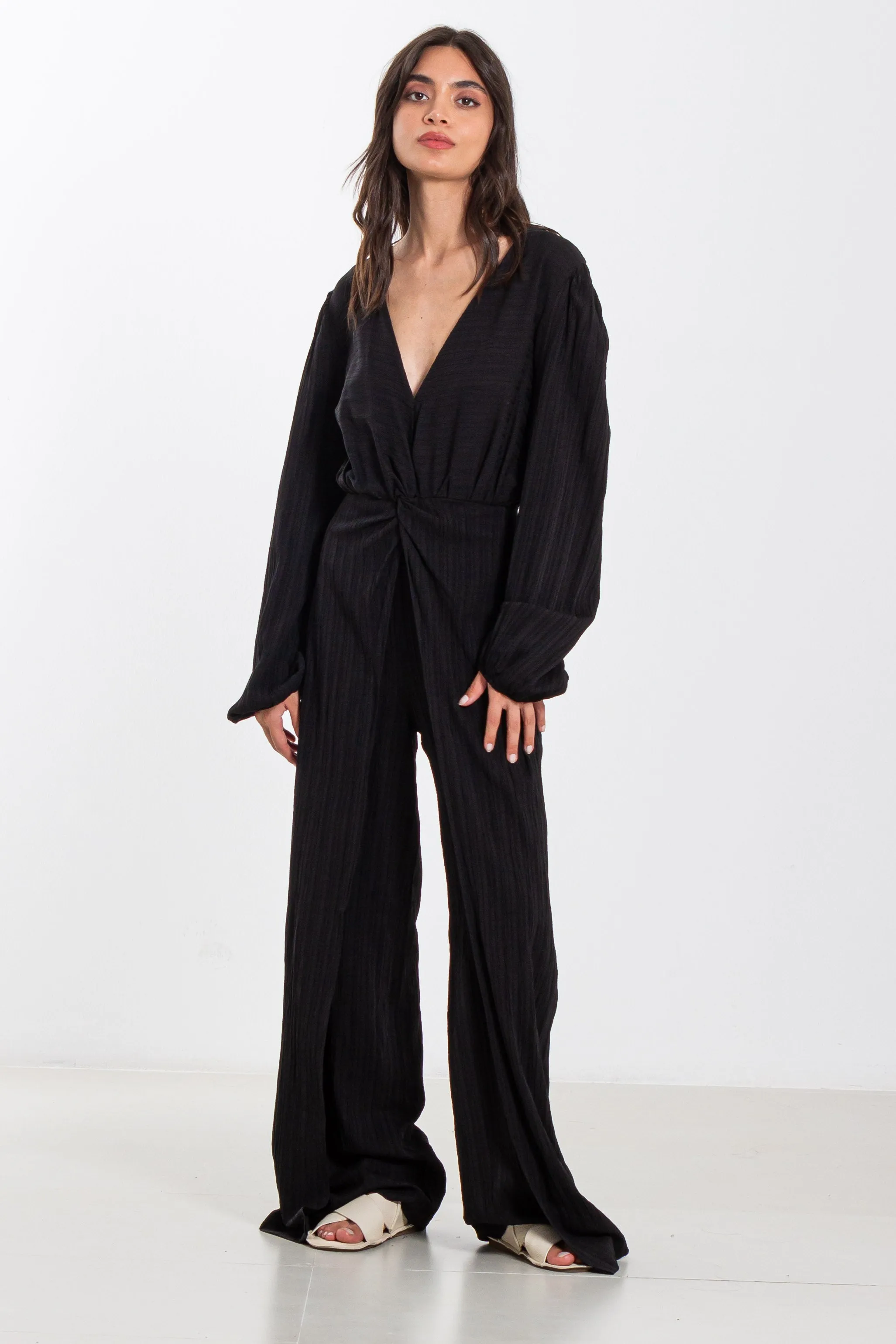 FLOWY TEXTURED JUMPSUIT