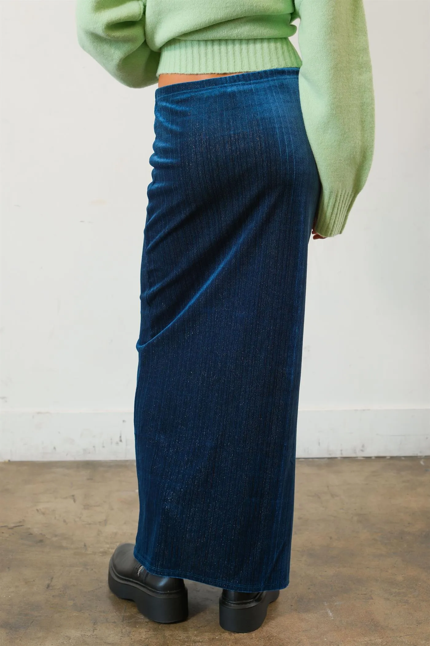 HF24F838-Lurex Velour High-Waist Midi Skirt