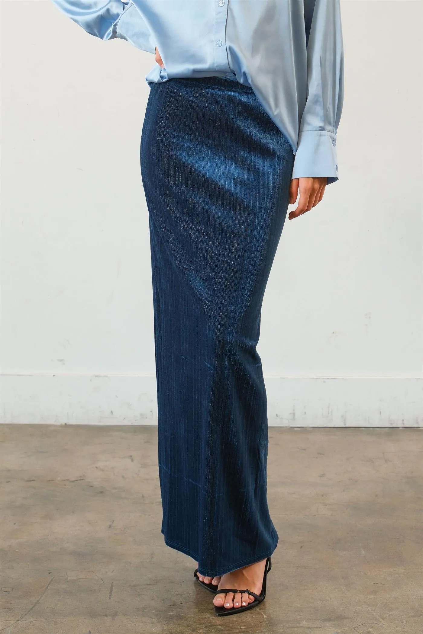 HF24F838-Lurex Velour High-Waist Midi Skirt