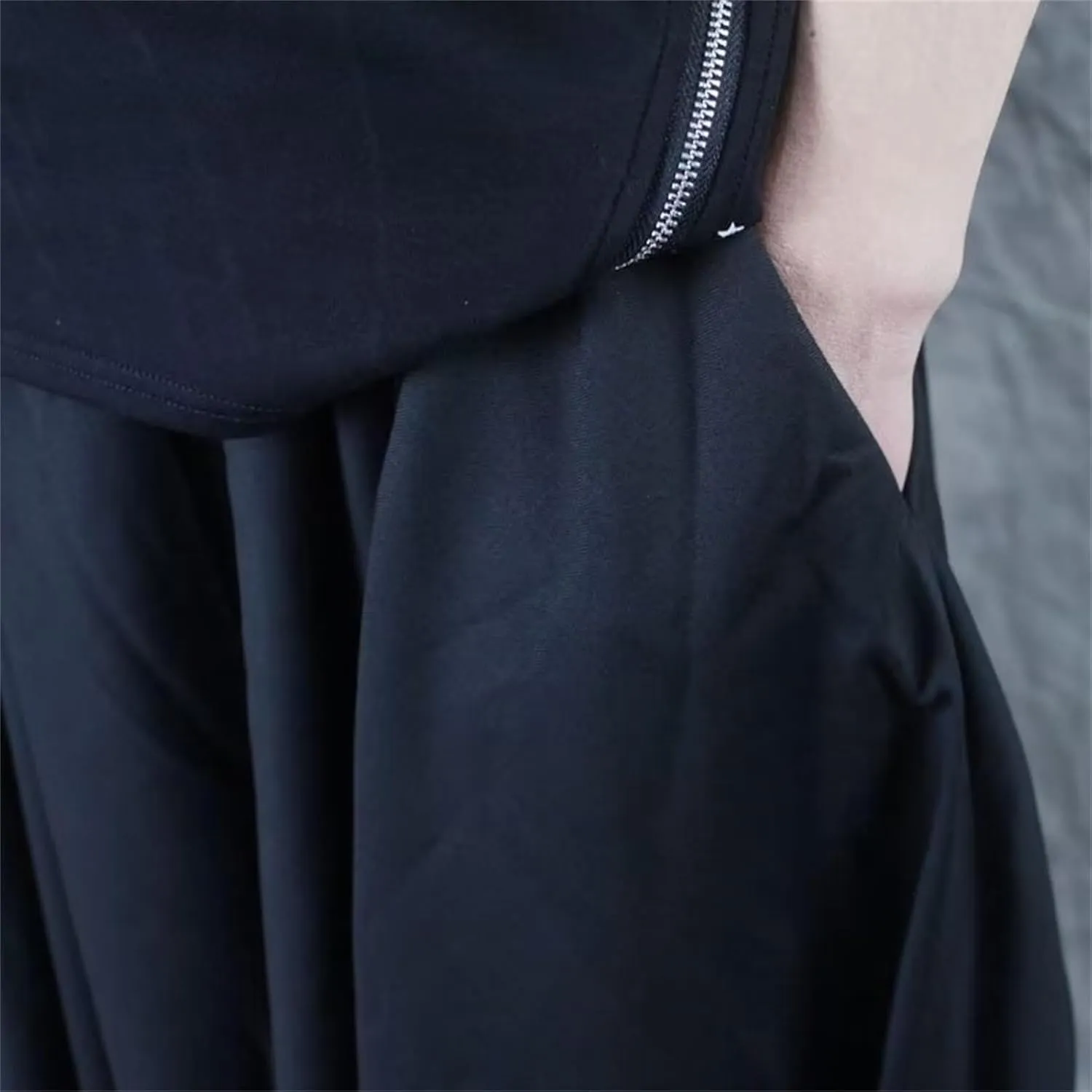 Men's Casual Skirt Pants Loose Wide Leg Harem Pant Japanese Style Kendo Culottes Summer Style Sport Comfy Trousers