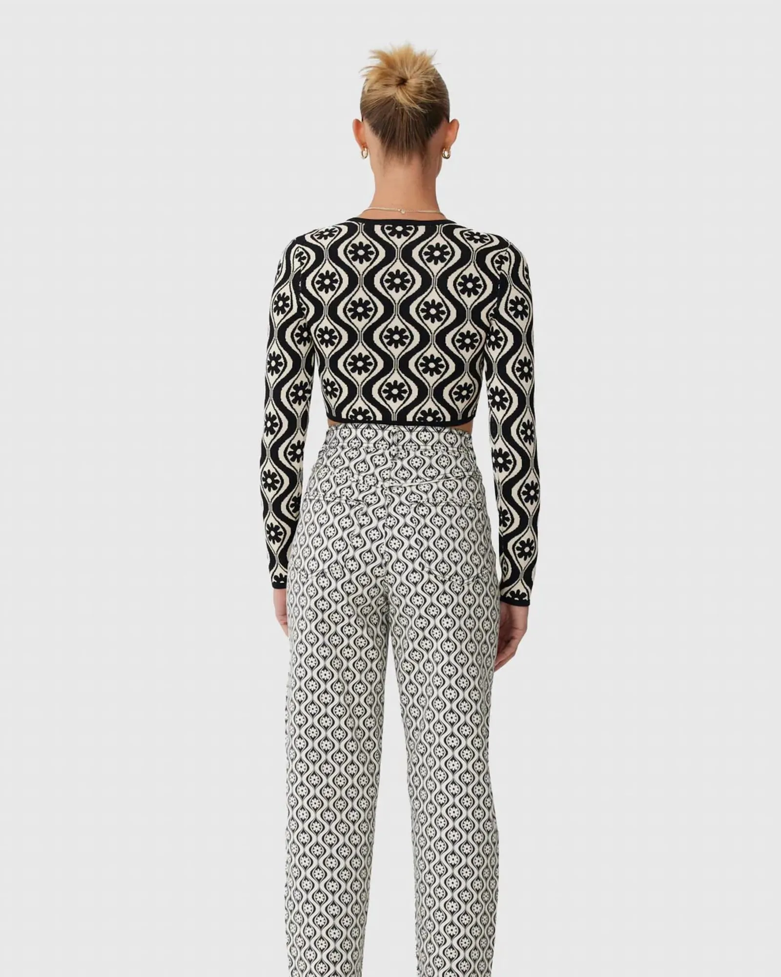 Quinn Long Sleeve Knit Top in Cream Retro Floral | Cream Retro Floral