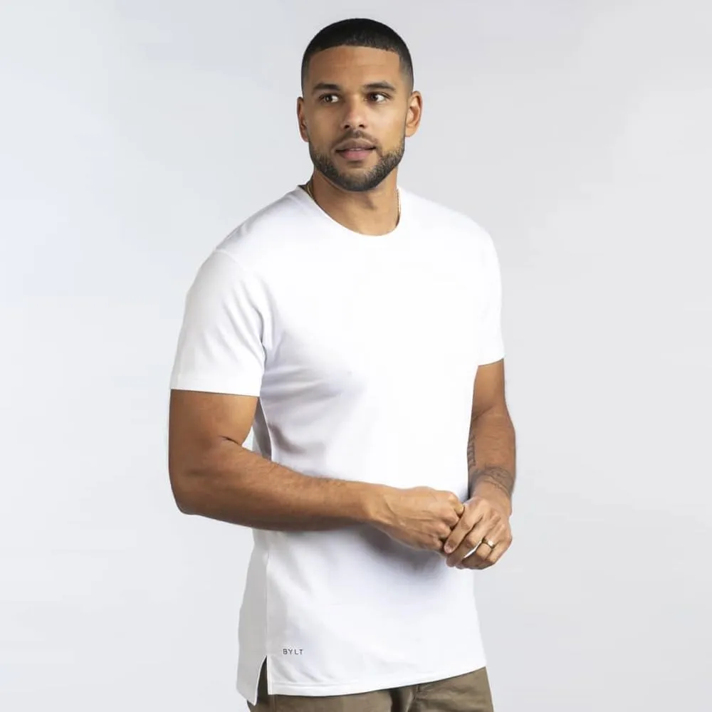 Split Hem Short Sleeve Men's T-Shirt - Polyester, Cotton, and Spandex Blend  Moisture Wicking, Breathable, Classic Fit